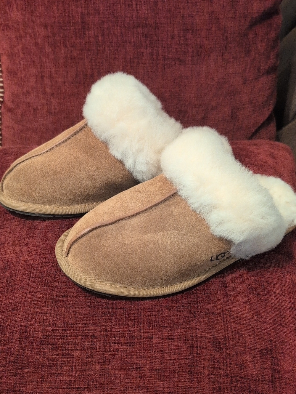 UGG Chestnut Suede Sheepskin Clog Slippers with Cream Fur Collar